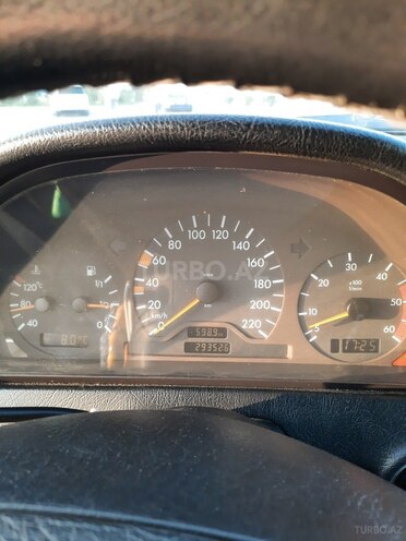 Mercedes C 220 2000, 294,000 km - 2.2 l - Sumqayıt