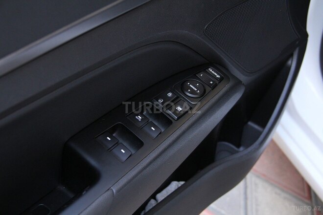 Hyundai Elantra 2017, 50,000 km - 1.8 l - Bakı