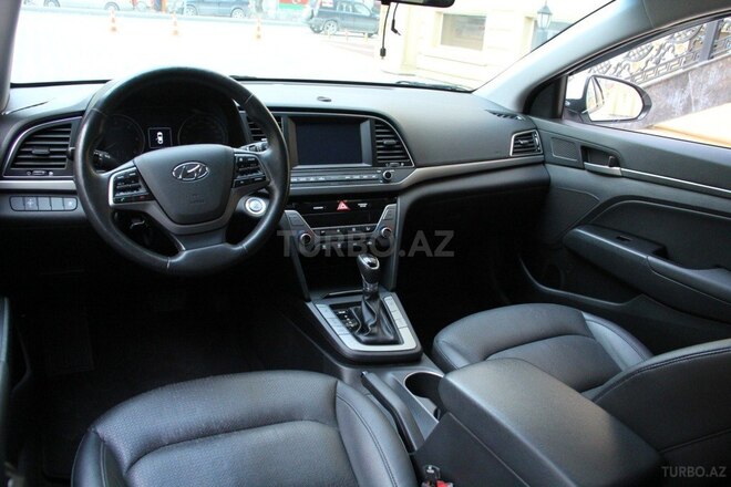 Hyundai Elantra 2017, 50,000 km - 1.8 l - Bakı