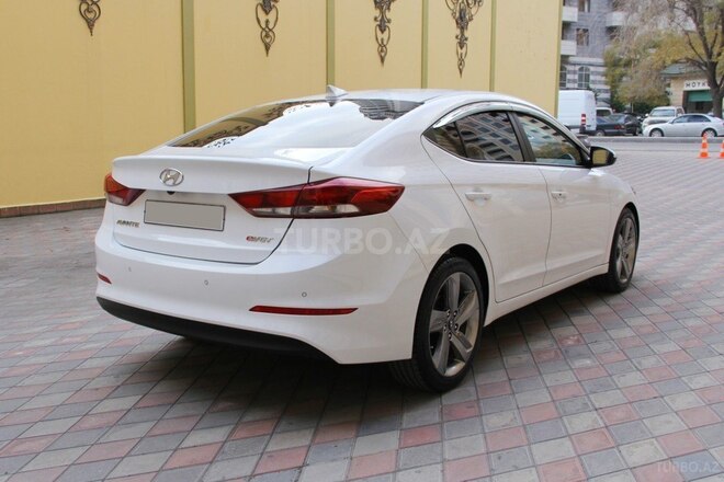Hyundai Elantra 2017, 50,000 km - 1.8 l - Bakı