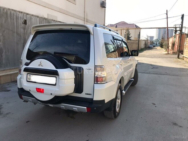 Mitsubishi Pajero 2008, 133,000 km - 3.0 л - Bakı