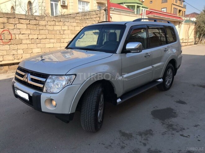 Mitsubishi Pajero 2008, 133,000 km - 3.0 л - Bakı