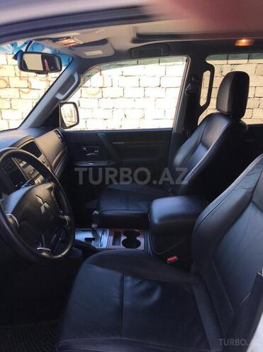 Mitsubishi Pajero 2008, 133,000 km - 3.0 л - Bakı