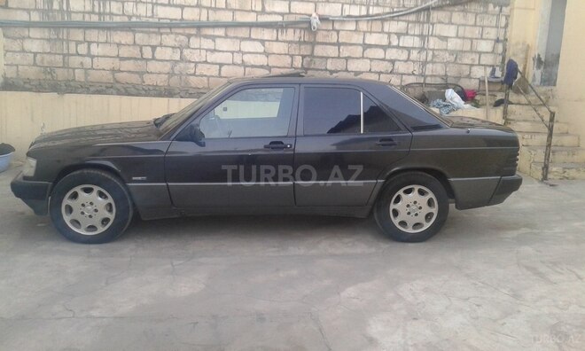 Mercedes 190 1991, 253,231 km - 2.5 l - Qazax