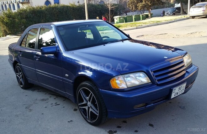 Mercedes C 180 1999, 332,000 km - 1.8 л - Bakı