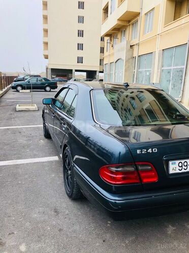 Mercedes E 240 1998, 278,321 km - 2.4 l - Bakı