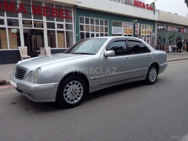 Mercedes E 220 1999, 367,000 km - 2.2 l - Sumqayıt