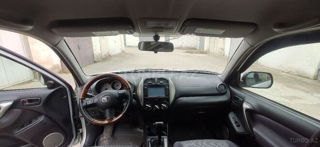 Toyota RAV4 2003, 135,266 km - 2.4 l - Bakı