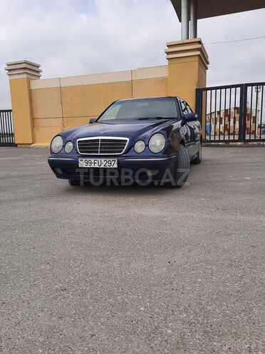 Mercedes E 220 2000, 300,000 km - 2.2 l - Bakı