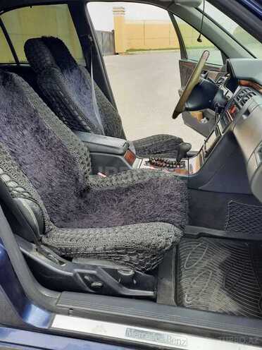 Mercedes E 220 2000, 300,000 km - 2.2 l - Bakı