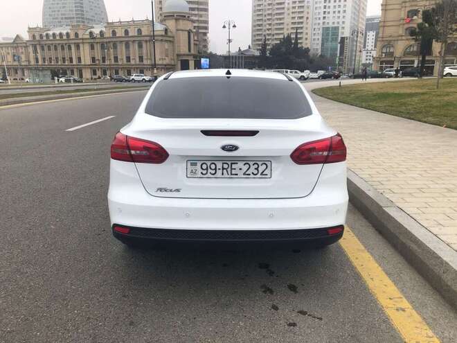 Ford Focus 2015, 62,600 km - 1.6 l - Bakı