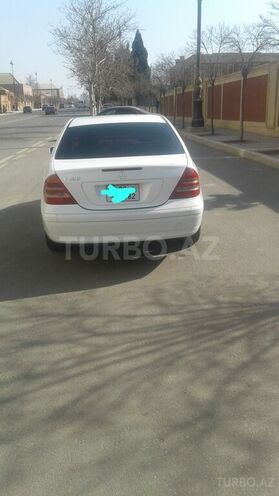 Mercedes C 200 2001, 270,000 km - 2.0 l - Gəncə
