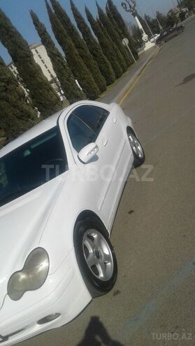 Mercedes C 200 2001, 270,000 km - 2.0 l - Gəncə