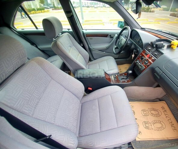 Mercedes C 240 1997, 240,000 km - 2.4 l - Bakı