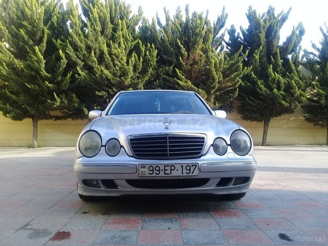 Mercedes E 200 2001, 315,500 km - 2.0 l - Bakı