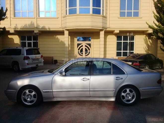 Mercedes E 200 2001, 315,500 km - 2.0 l - Bakı