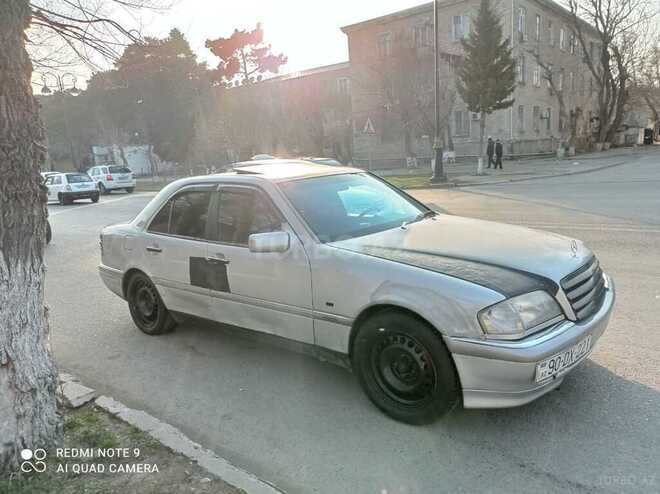 Mercedes C 220 1994, 355,000 km - 2.2 l - Sumqayıt