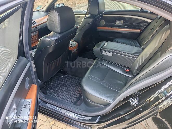 BMW 730 2006, 286,000 km - 3.0 l - Masallı