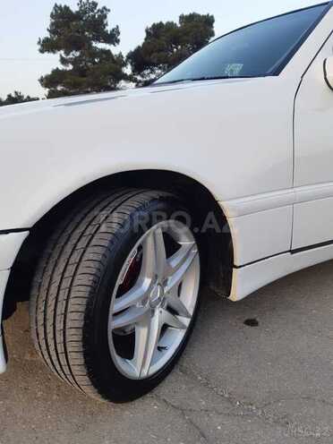 Mercedes C 230 1998, 252,000 km - 2.3 l - Bakı