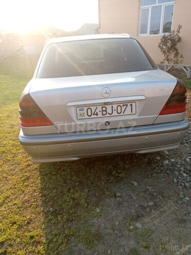 Mercedes C 240 1998, 195,000 km - 2.4 l - Ağcabədi