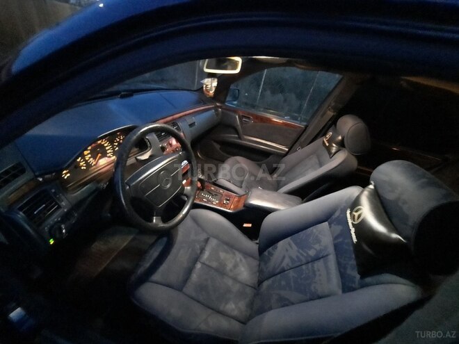 Mercedes E 240 1998, 445,000 km - 2.4 l - Masallı
