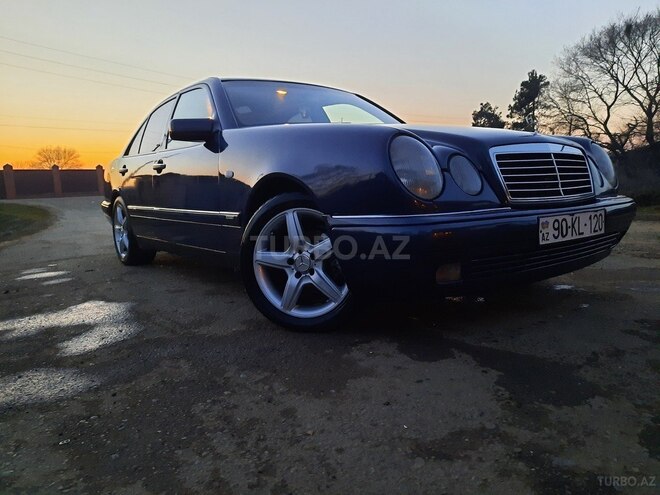 Mercedes E 240 1998, 445,000 km - 2.4 l - Masallı