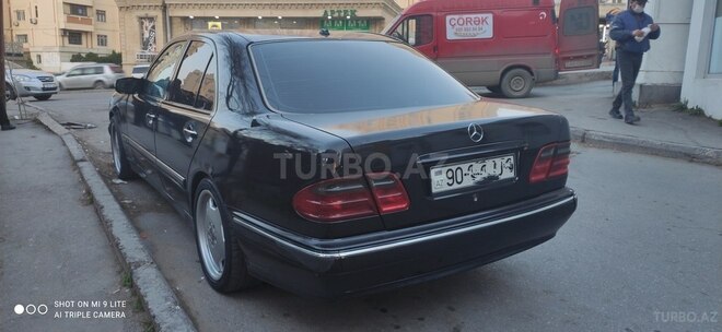 Mercedes E 320 1998, 450,000 km - 3.2 l - Bakı