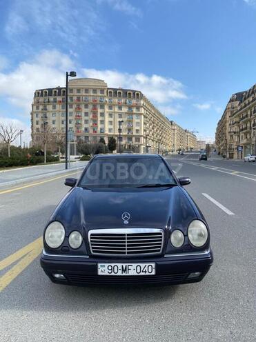 Mercedes E 240 1999, 317,000 km - 2.6 l - Bakı