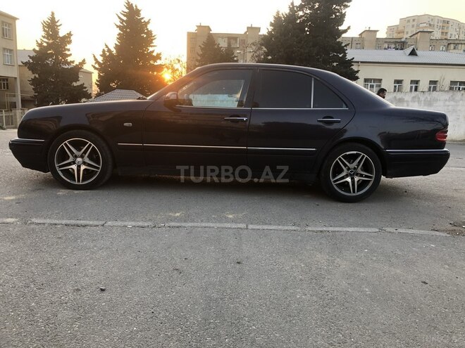Mercedes E 240 1999, 317,000 km - 2.6 l - Bakı