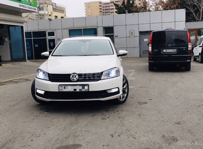 Volkswagen Passat 2011, 150,000 km - 2.0 l - Bakı