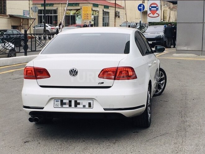 Volkswagen Passat 2011, 150,000 km - 2.0 l - Bakı