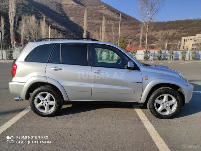 Toyota RAV4 2002, 275,020 km - 0.2 l - Şəki