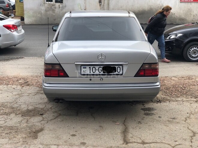Mercedes E 280 1995, 350,000 km - 2.8 l - Bakı