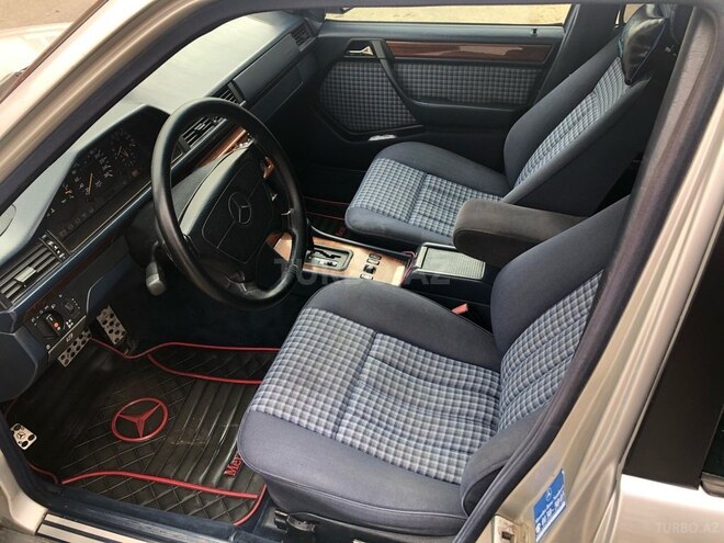 Mercedes E 280 1995, 350,000 km - 2.8 l - Bakı