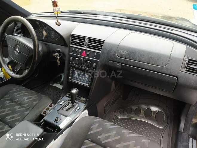Mercedes C 200 2000, 140,000 km - 2.0 l - Bakı