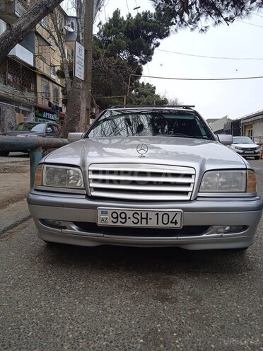 Mercedes C 220 2000, 360,000 km - 2.2 l - Bakı