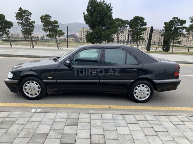 Mercedes C 200 1999, 245,000 km - 2.0 l - Bakı