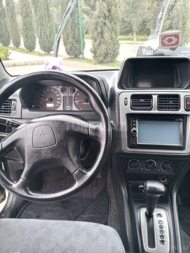 Mitsubishi Pajero io 2000, 178,000 km - 2.0 l - Bakı