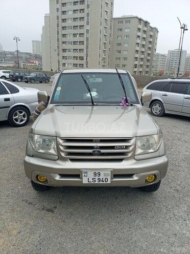 Mitsubishi Pajero io 2000, 178,000 km - 2.0 l - Bakı