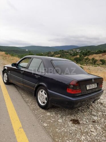 Mercedes C 180 2000, 324,567 km - 1.8 l - Bakı