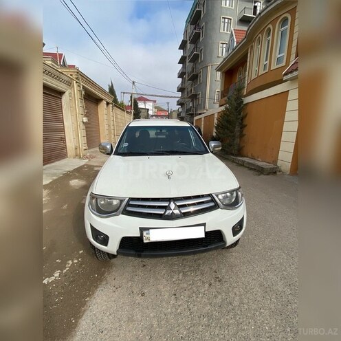 Mitsubishi L200 2014, 154,581 km - 0.3 l - Bakı