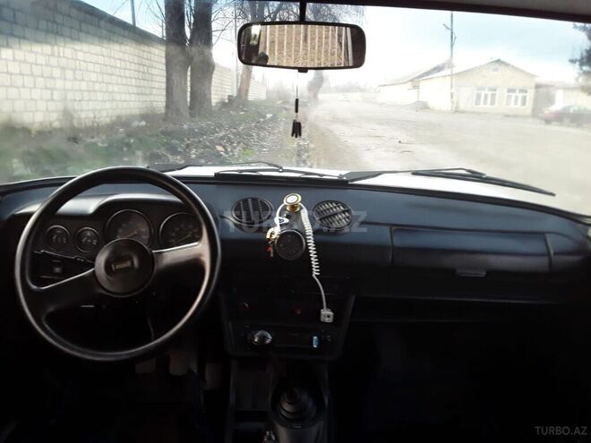 LADA (VAZ) 2106 1988, 400,000 km - 1.5 l - Qax