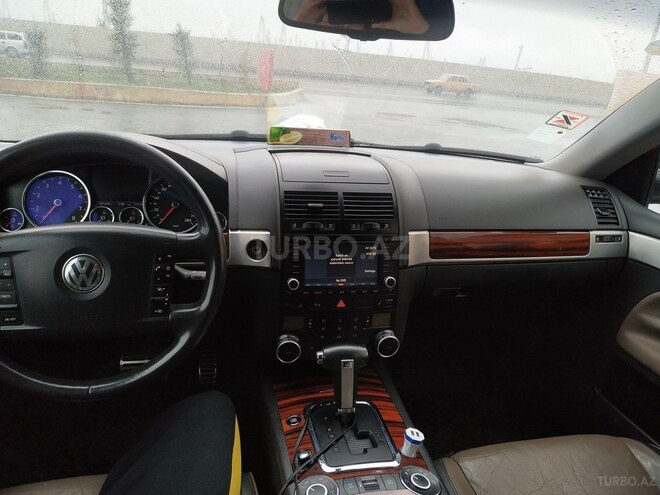 Volkswagen Touareg 2007, 137,825 km - 4.2 л - Bakı