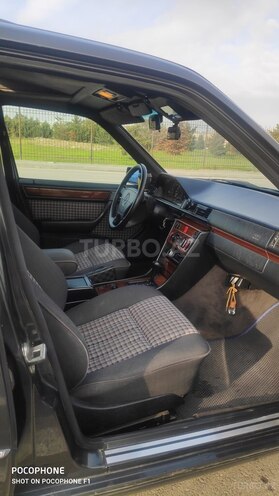 Mercedes E 220 1995, 270,000 km - 2.2 l - Bakı