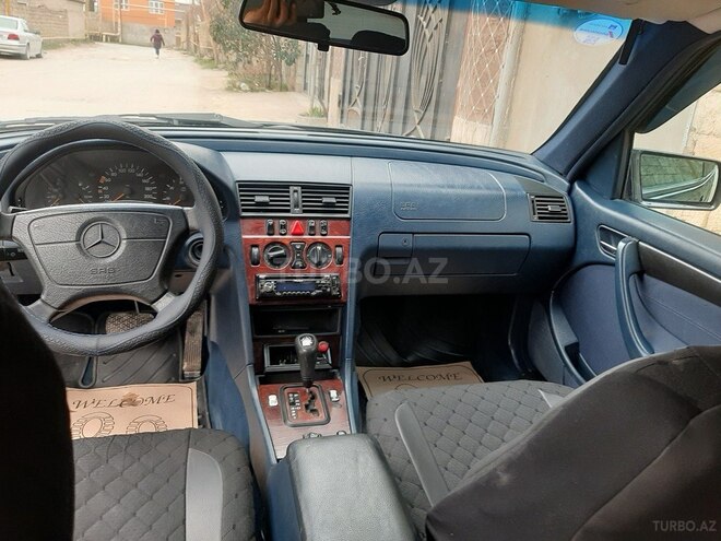 Mercedes C 220 1999, 370,000 km - 2.2 l - Bakı