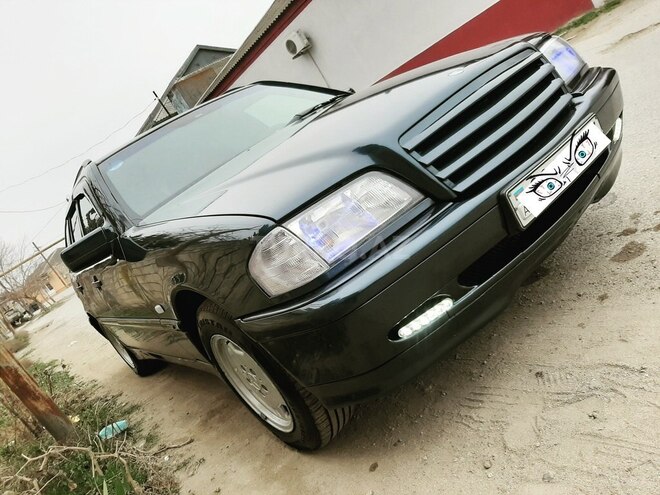 Mercedes C 220 1999, 370,000 km - 2.2 l - Bakı