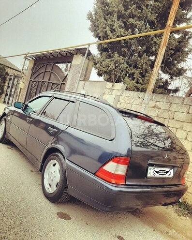 Mercedes C 220 1999, 370,000 km - 2.2 l - Bakı