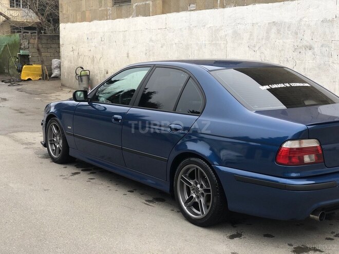 BMW 525 2001, 320,000 km - 2.5 l - Bakı