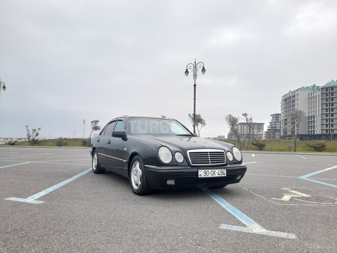 Mercedes E 280 1998, 220,000 km - 2.8 l - Sumqayıt