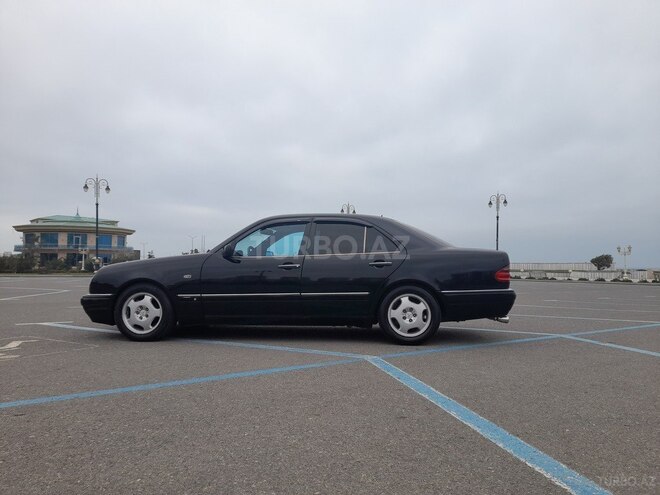 Mercedes E 280 1998, 220,000 km - 2.8 l - Sumqayıt